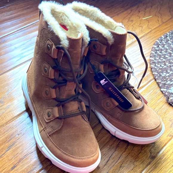 Sorel boots - Picture 3 of 7